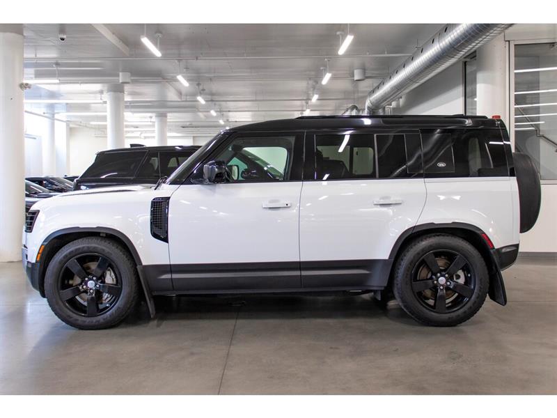2021
Land Rover
Defender