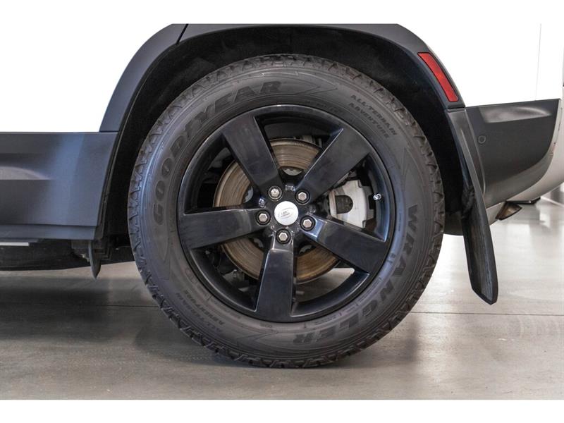 2021
Land Rover
Defender