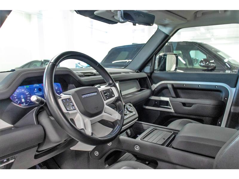 2021
Land Rover
Defender